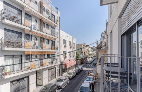 Florentin Apartment | Blueground Florentine Bright Apartments