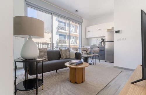 Florentin Apartment | Blueground Florentine Bright Apartments