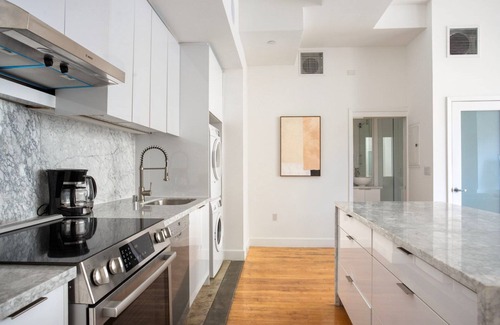 Historic Core Apartment | Blueground | Historic Core, rooftop pool, nr Bradbury Building