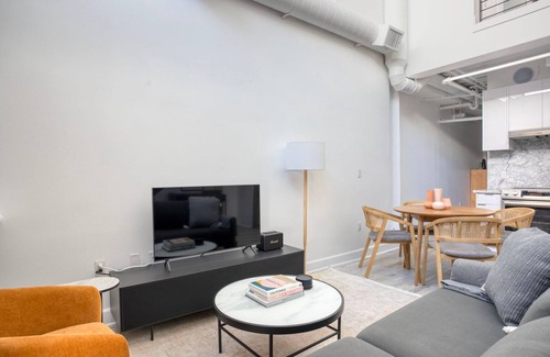 Historic Core Apartment | Blueground | Historic Core, pool, nr The Bradbury Building