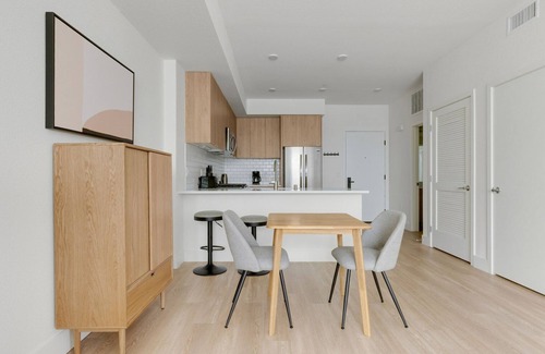 Burlingame Apartment | Blueground | Ingold - Milldale, pool, nr Park