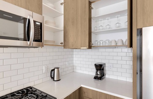 Burlingame Apartment | Blueground | Ingold - Milldale, pool, nr Park