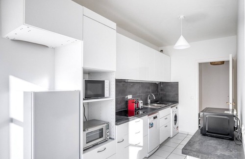 Quartier de l'Ecole-Militaire Apartment | Blueground | Invalides, nr Champs de Mars
