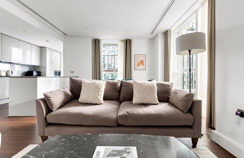 Canary Wharf Apartment | Blueground | Isle of Dogs, sauna, nr Thames