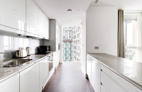 Canary Wharf Apartment | Blueground | Isle of Dogs, sauna, nr Thames