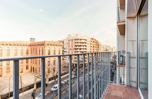 La Maternitat i Sant Ramon Apartment | Blueground | La Maternitat, balcony, near Camp Nou