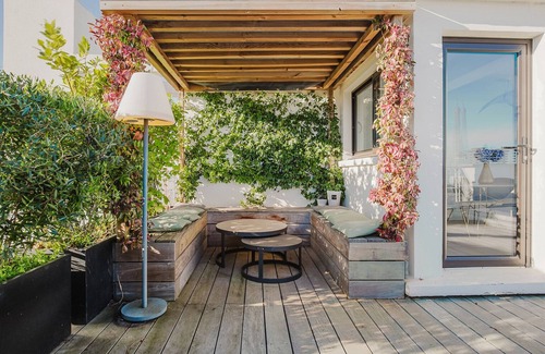 Passy Apartment | Blueground | La Muette, balcony, nr landmarks