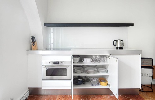 Notre Dame Apartment | Blueground | Le Marais, nr City Hall & the Seine