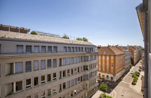 Mariahilf Apartment | Blueground | Mariahilf, view, nr Naschmarkt