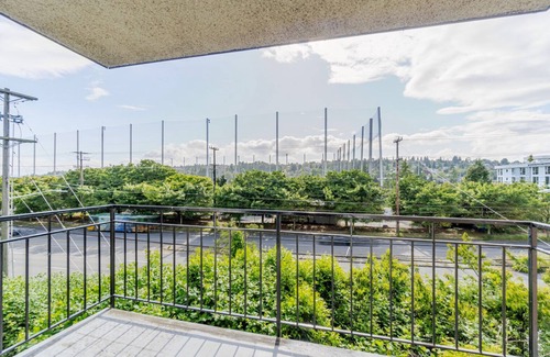 North Queen Anne Apartment | Blueground | North Queen Anne, w/d, nr Discovery Park
