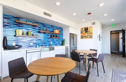 South Berkeley Apartment | Blueground | S. Shattuck, AC, nr UC Berkeley