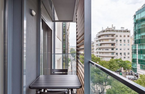 Sao Sebastiao da Pedreira Apartment | Blueground | Saldanha, furnished, parking