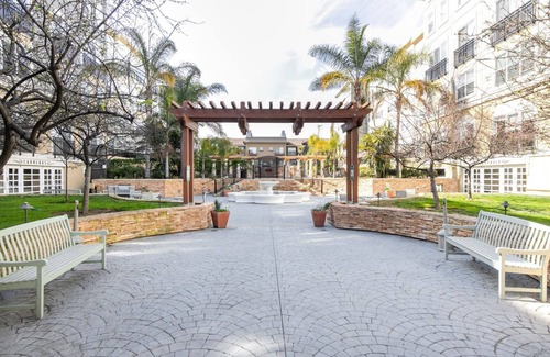 San Jose Apartment | Blueground | Santana Row, pool & w/d, nr mall
