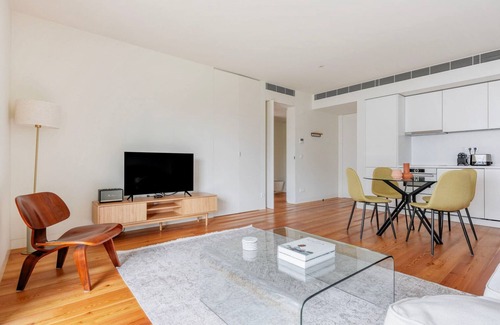 Santo Antonio Apartment | Blueground | Santo António, pool & garden