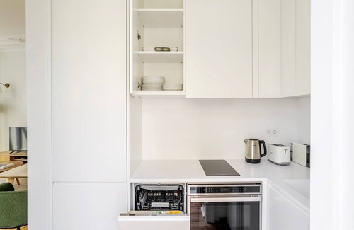 Santo Antonio Apartment | Blueground | Santo António, view, nr Praça Marquês de Pombal