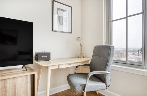 Shaw Apartment | Blueground | Shaw, rooftop pool, nr Howard Theatre