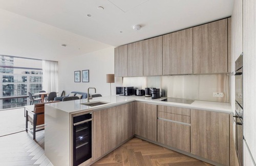 Shoreditch Apartment | Blueground | Shoreditch, pool, nr St. Paul's