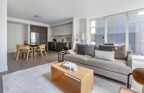 Downtown San Francisco Apartment | Blueground | SoMa, pool, nr Civic Center