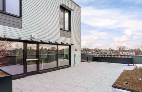 East Somerville Apartment | Blueground | Somerville, gym & AC, nr Assembly