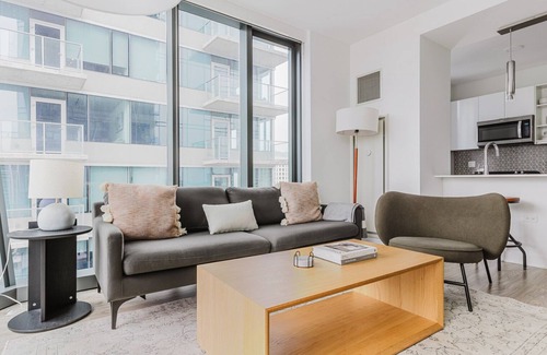 South Loop Apartment | Blueground | South Loop, pool & gym, nr park