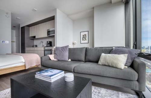 South Loop Apartment | Blueground South Loop pool golf sim nr museum CHI-1047