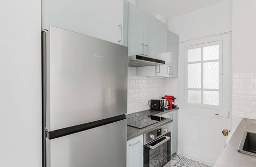 Passy Apartment | Blueground | Trocadero, nr Eiffel Tower & embassy