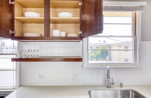 Venice Apartment | Blueground | Venice, pool, nr Venice Beach