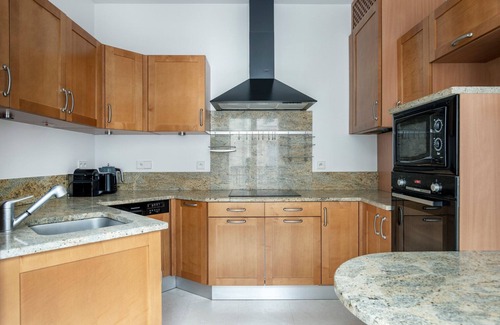 Quartier de la Plaine-de-Monceaux Apartment | Blueground | Villiers, furnished, elevator