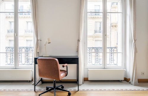 Quartier de la Plaine-de-Monceaux Apartment | Blueground | Villiers, furnished, elevator