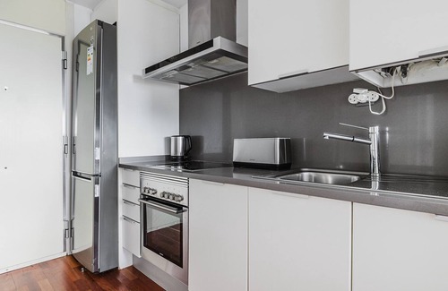 Hortaleza Apartment | Blueground | Virgen del Cortijo - Manoteras 1bd apartment