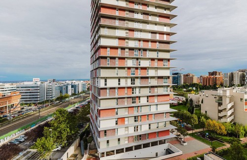 Hortaleza Apartment | Blueground | Virgen del Cortijo - Manoteras 1bd apartment