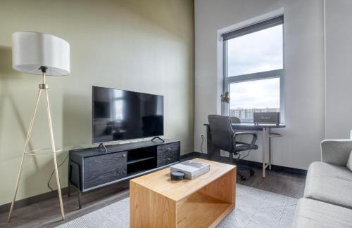 Near West Side Apartment | Blueground West Loop gym roof nr Union Park CHI-1050