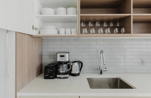 Williamsburg Apartment | Blueground | Williamsburg, gym & w/d, nr bridge