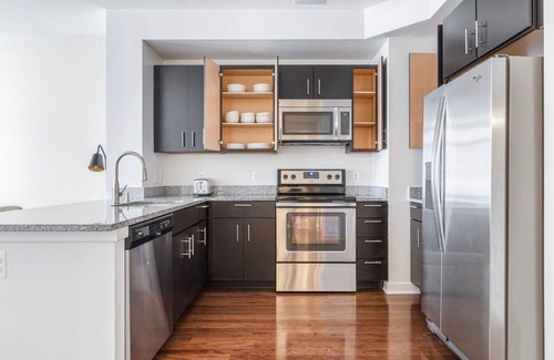 Woodmont Triangle Apartment | Blueground | Woodmont Triangle, pool, nr Cabin John Park
