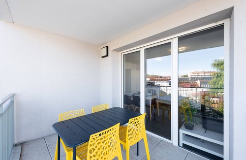 Vaise Apartment | Bluemary - Spacieux T3 + Garage + balcon