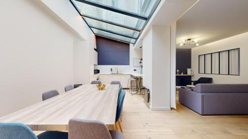 Quartier de la Folie-Mericourt Apartment | Bluestay 151- Charmant appartement à Paris