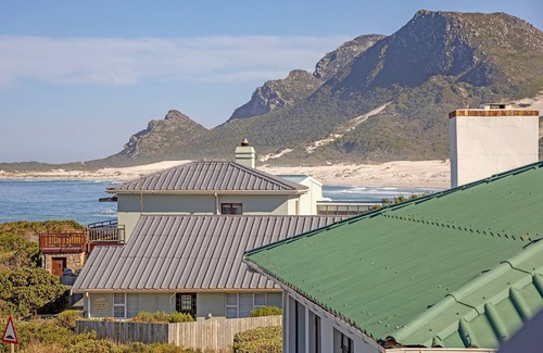 Betty's Bay House | Blueview on Silversand