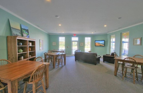 Palmetto Dunes Resort | Bluewater Resort 2 bedroom 2 baths kitchen 3 pools- free golf 4 foursome per day