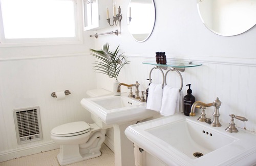 Western Malibu House | Bluff by AvantStay | Gorgeous Malibu Getaway w/Hot Tub & Spectacular Ocean Views