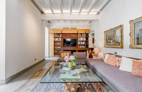 Trastevere House | BMGA l Luxury Home with Patio in Trastevere