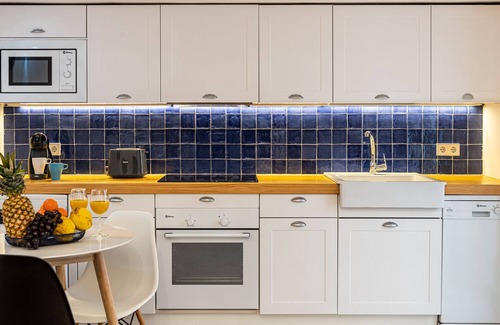 Embajadores Apartment | BNBHolder Bright Centre