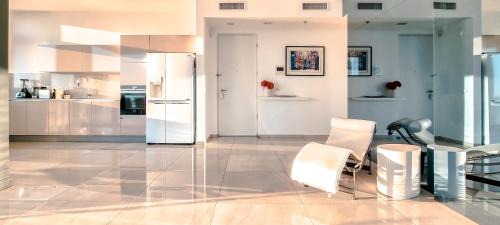 Kerem HaTeimanim Apartment | BnBIsrael apartments - Hayarkon Blue Sea