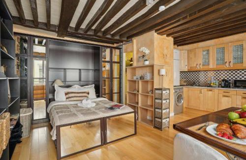 Enfants-Rouges Apartment | BnBNova - Pompidou & Le Marais