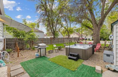 Central - Terry House | Bo's Rusty Western Central Home with Hot Tub and Sauna