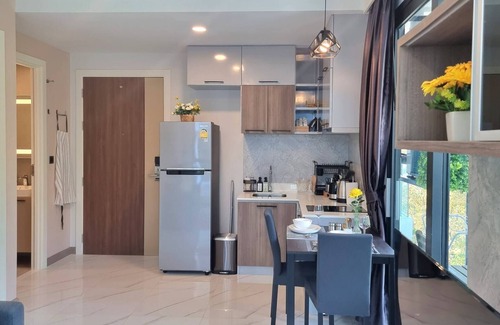 Ao Nang Apartment | BO504-partial Seaview Top Floor 1 Bedroom 300m Walk To Ao Nang Beach