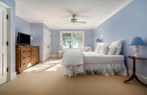 Harbor Springs House | Boardwalk Beach House