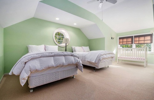 Harbor Springs House | Boardwalk Beach House