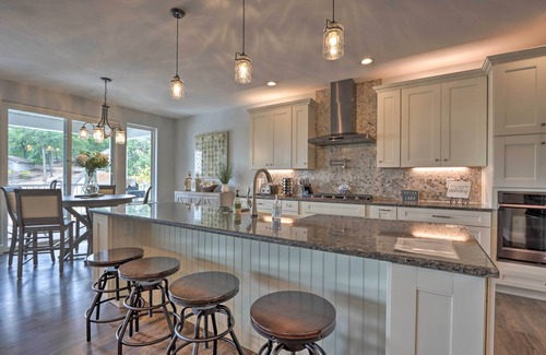 Osage Beach House | Boat Dock & Fire Pit: Luxe Osage Beach Lake House!