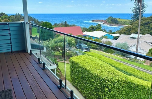 Gerringong Apartment | Boat Harbour Suite, beautiful ocean and country views. Excellent whale watching