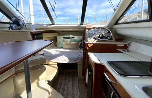 Chelan Boat Rental | Boat Stay on Lake Chelan: Clubhouse, Small Dog, Propane Grill